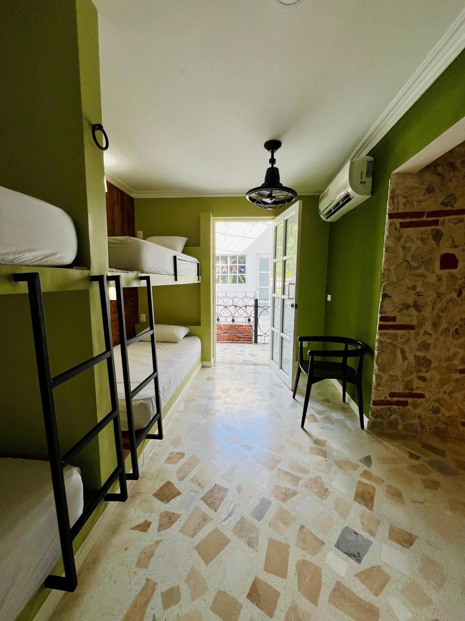 Peregrinos Hostel Cartagena De Indias ภายนอก รูปภาพ